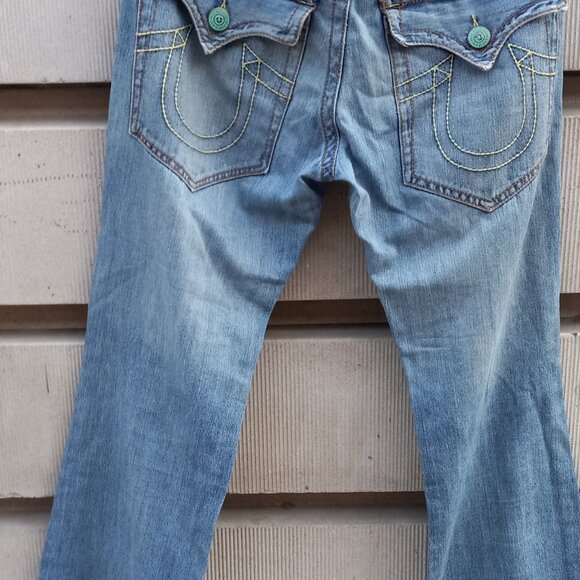 True Religion Jeans Mens 34" x 30" Destroyed Rt. Knee - Picture 9 of 13